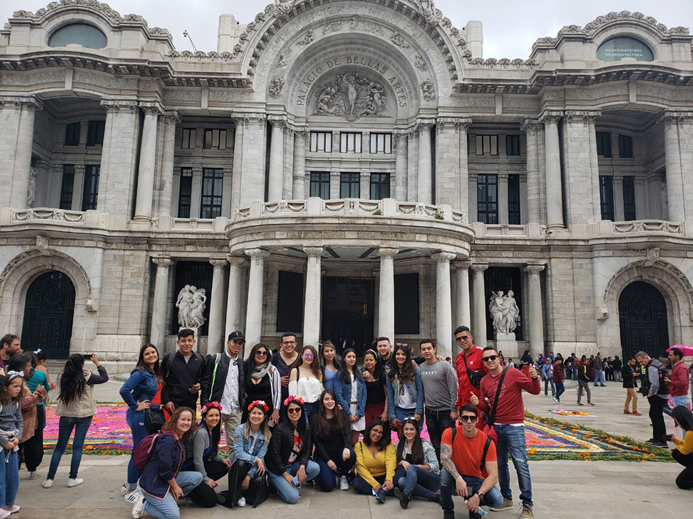 Estudiantes de Facultad de Ciencias Económicas realizaron pasantía en México