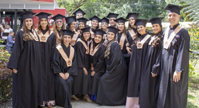 Grados de Unilibristas en las Facultades de Derecho y Ciencias de la Salud