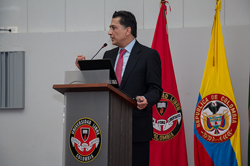 Dr. Juan ]Carlos Grillo Posada