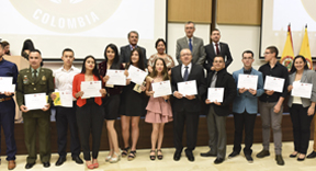 Universidad Libre exaltó a sus mejores estudiantes en la Noche de la Excelencia