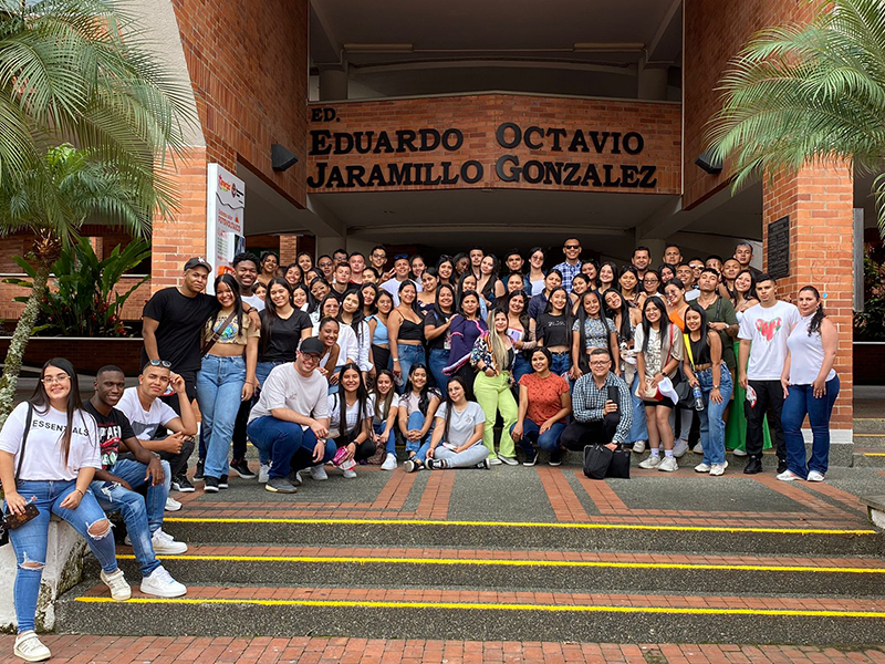 Fortalecimiento de las relaciones interinstitucionales: Corporación Universitaria Comfacauca y Universidad Santiago de Cali visitan la Universidad Libre
